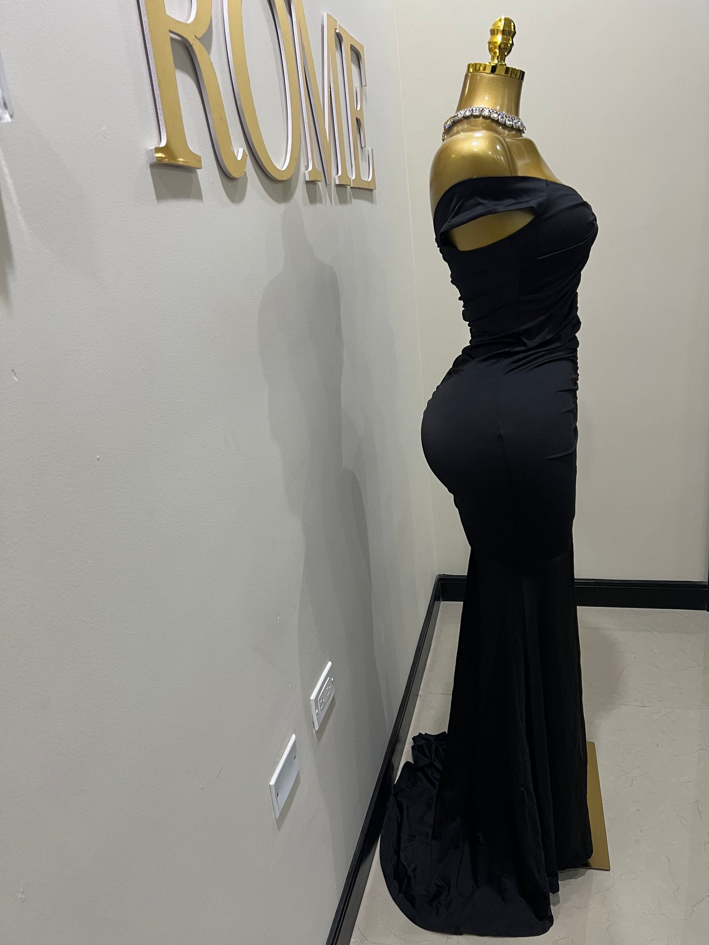 Kerry Elle Train Dress (Black)