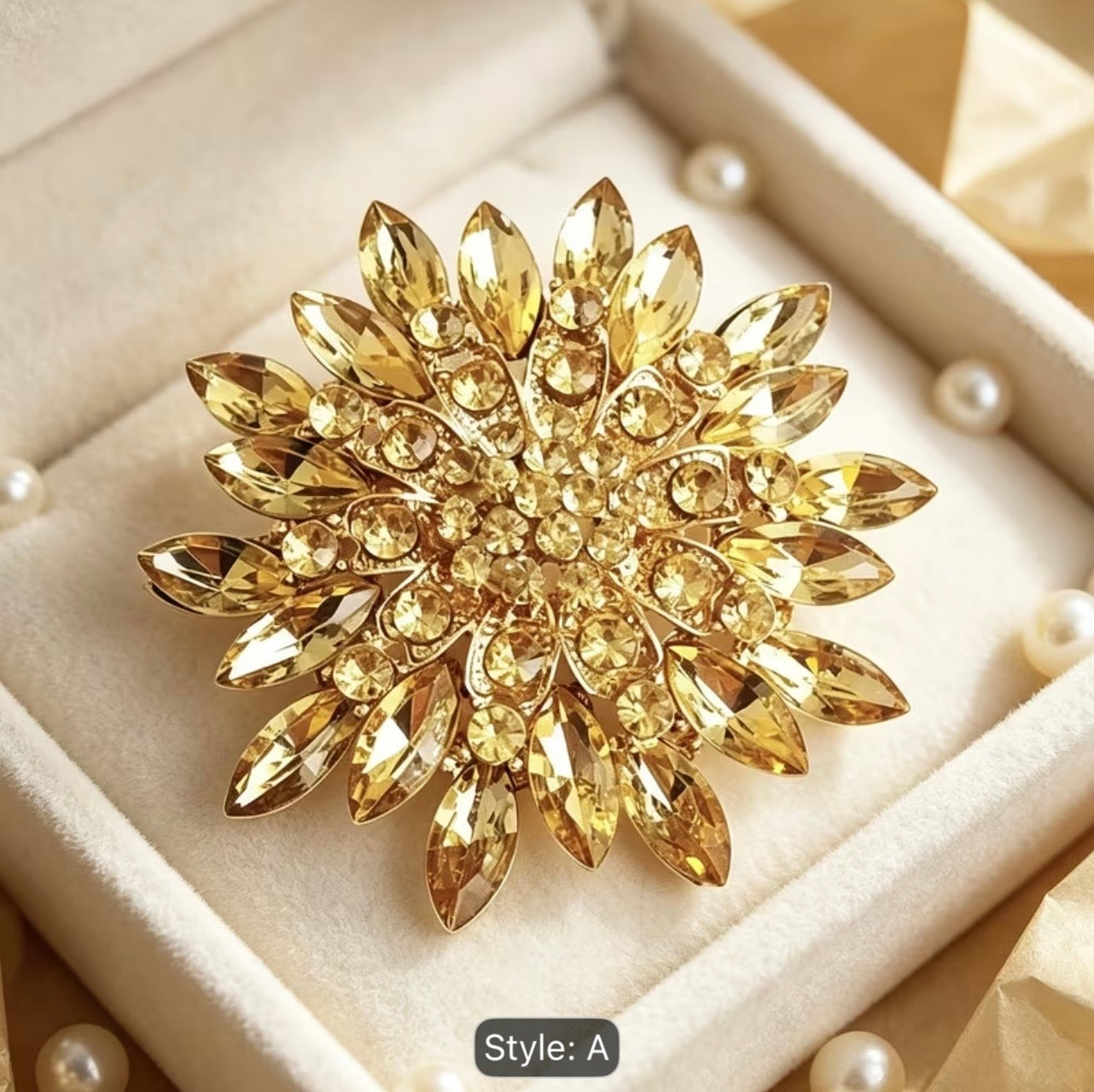Flower Gemstone Brooch (Gold)
