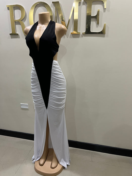 Tamia Hourglass Deep V Dress (Black)