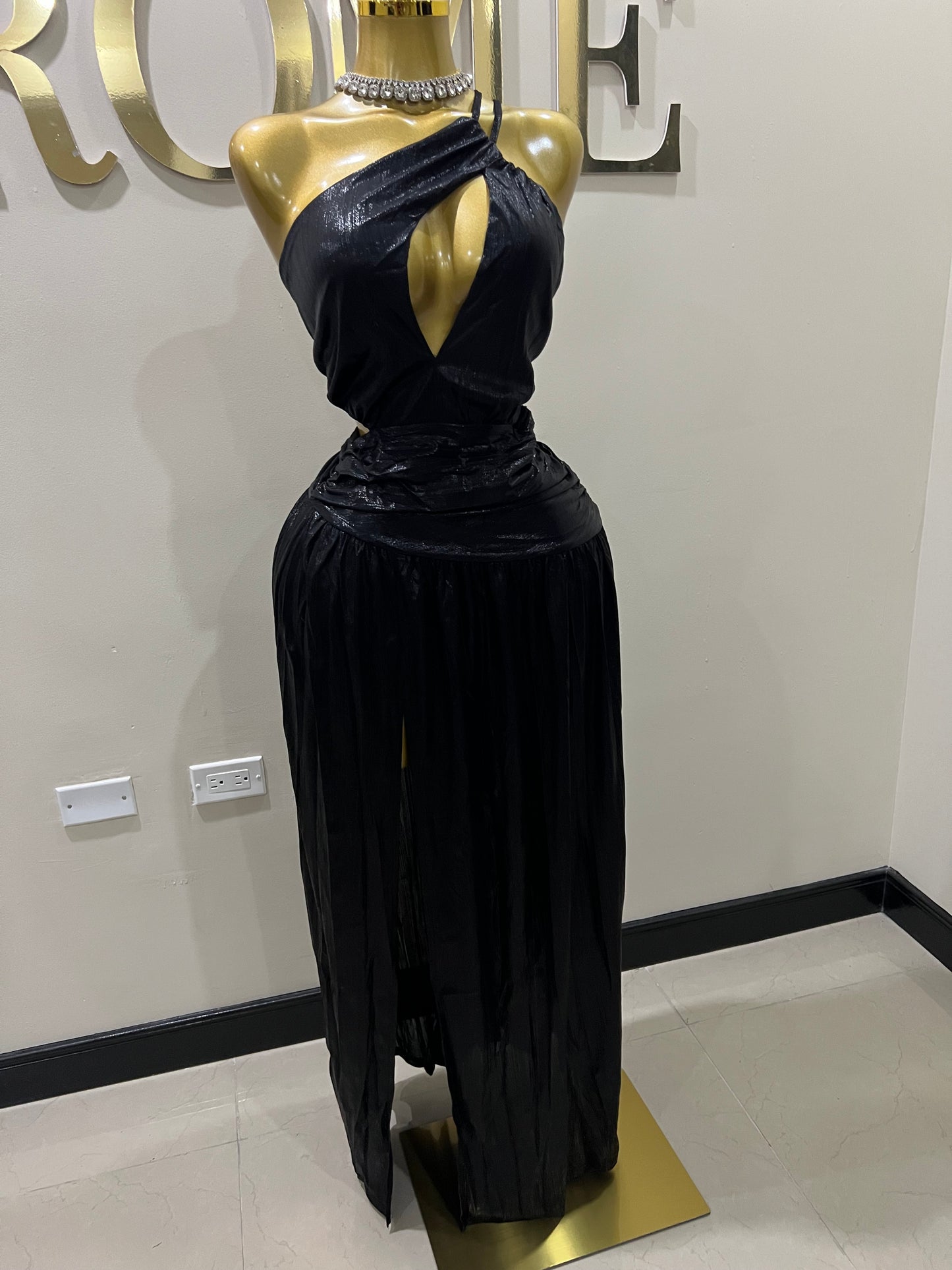 Sarah Giselle Dress (Black)