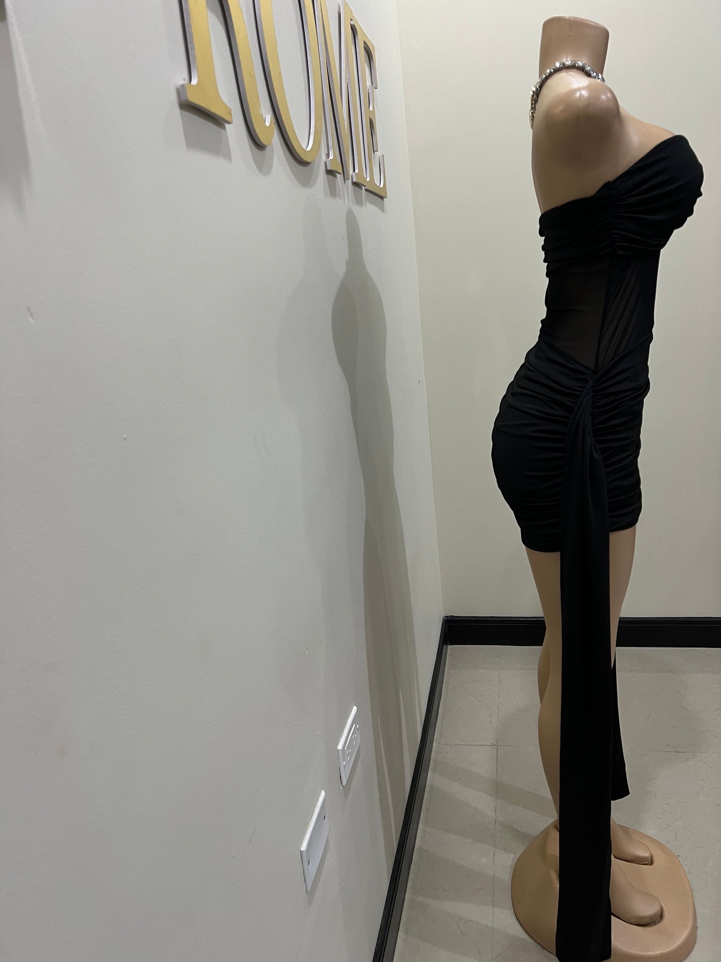 Sweetheart Nara Short Dress (Black)