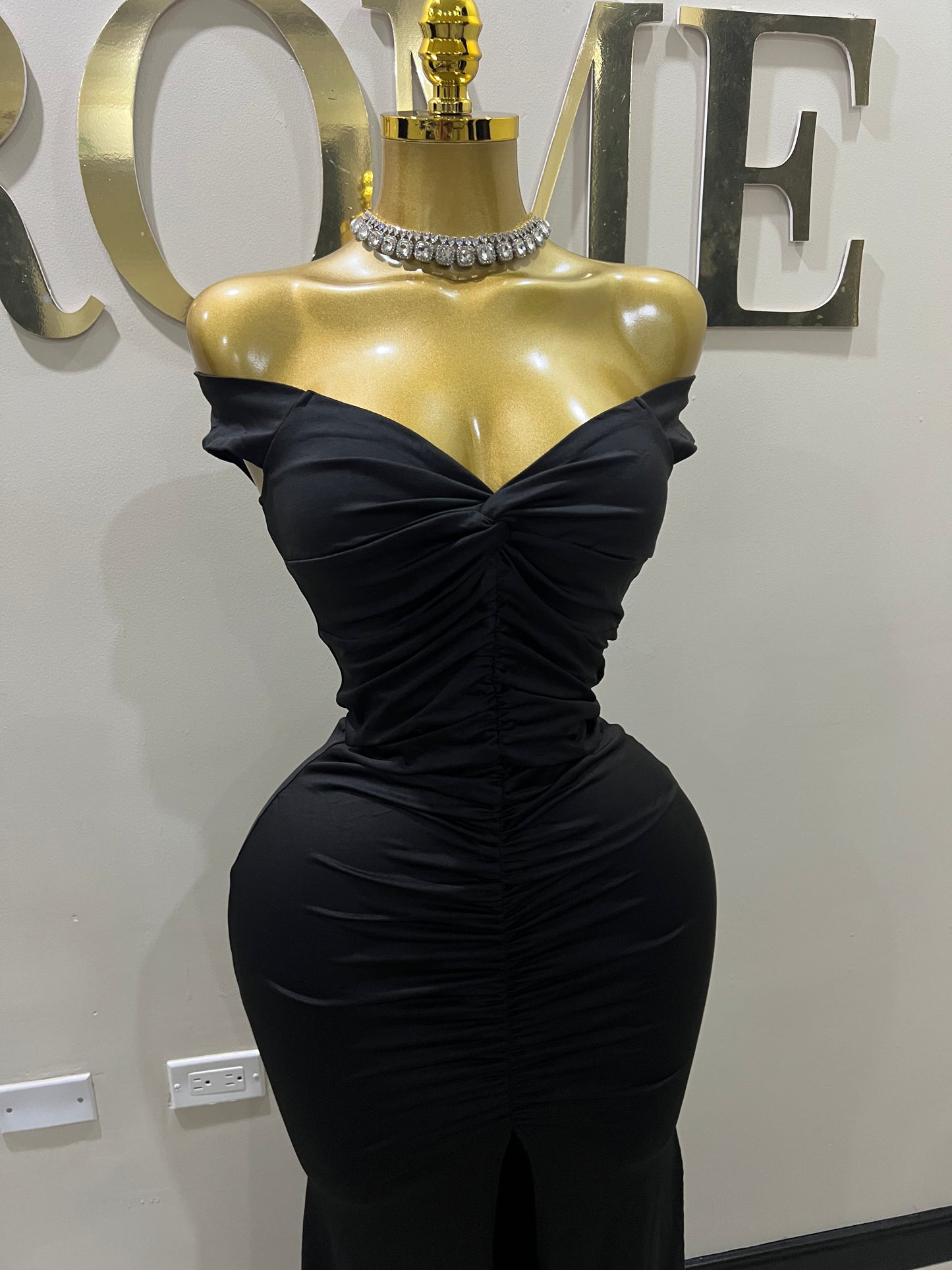 Kerry Elle Train Dress (Black)