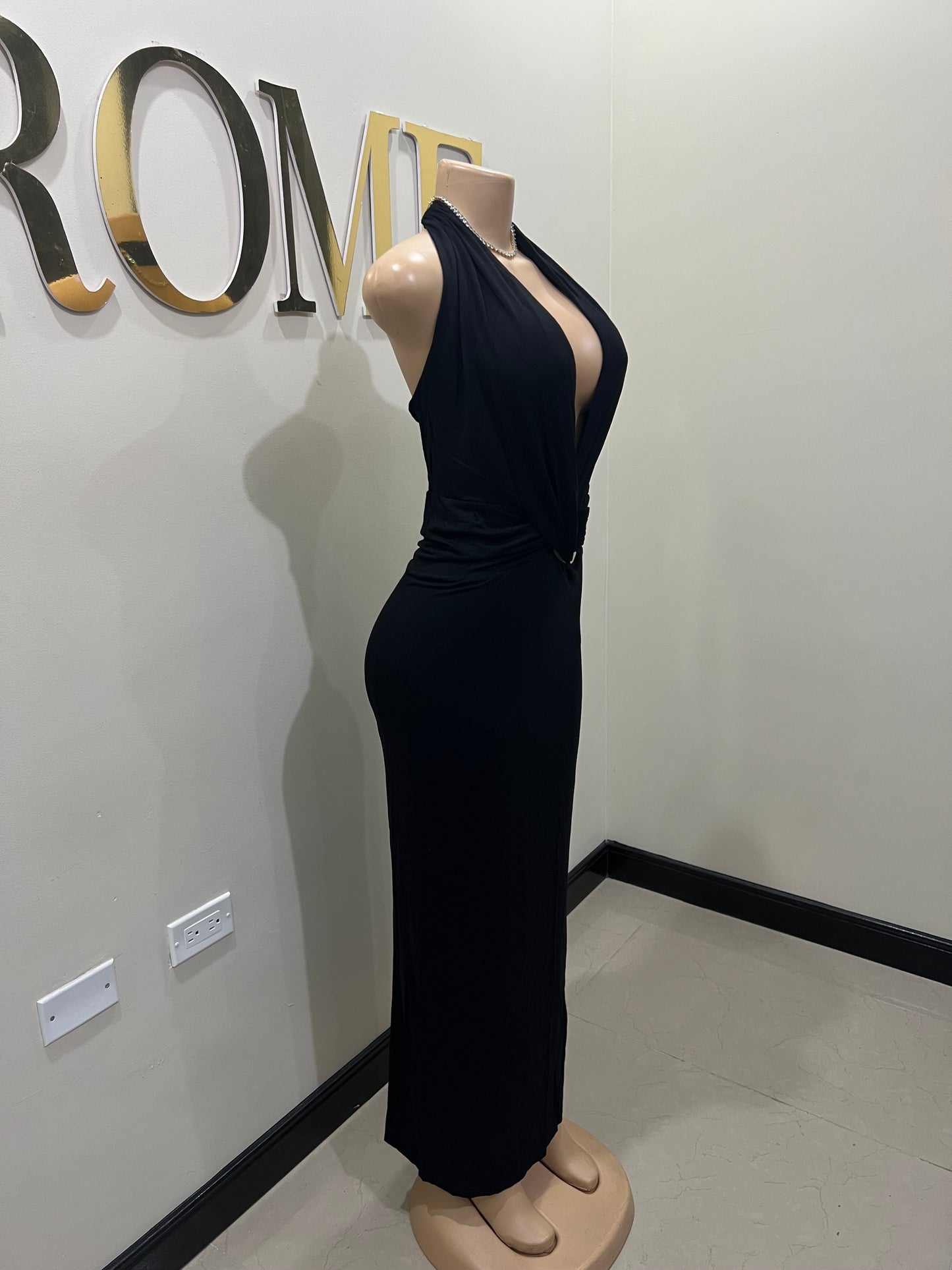Deep Angle Dress (Black)