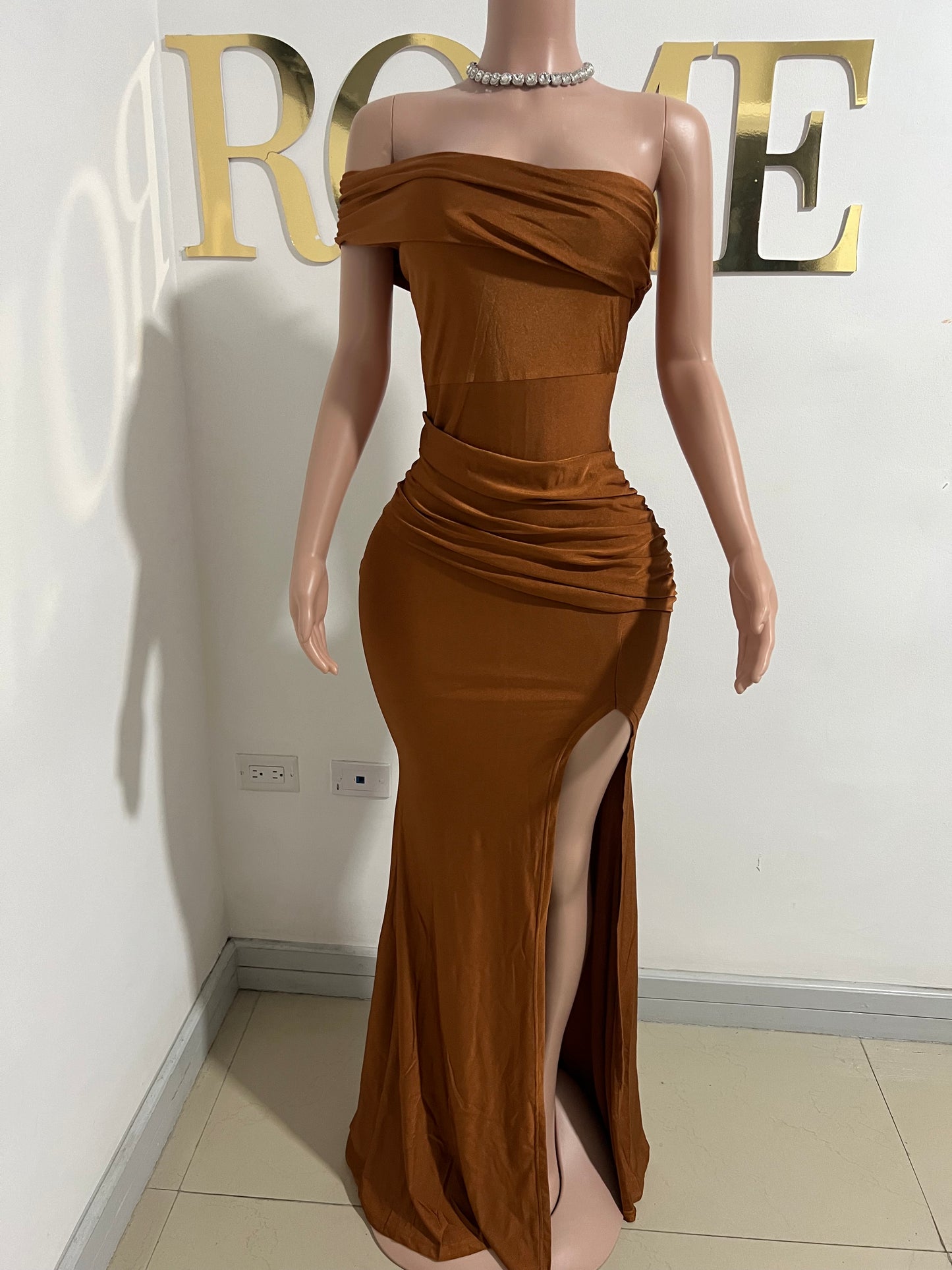 Kerry One Shoulder Dress (Brown)