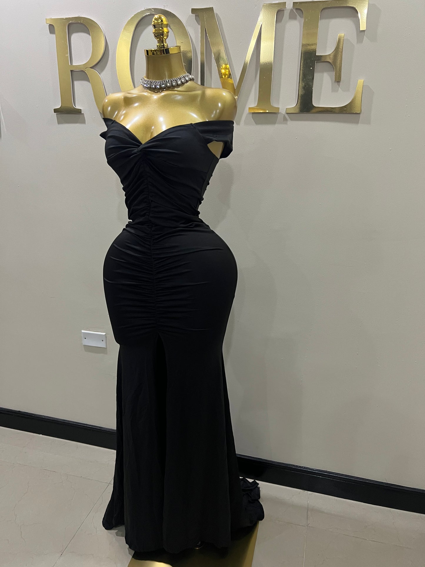 Kerry Elle Train Dress (Black)