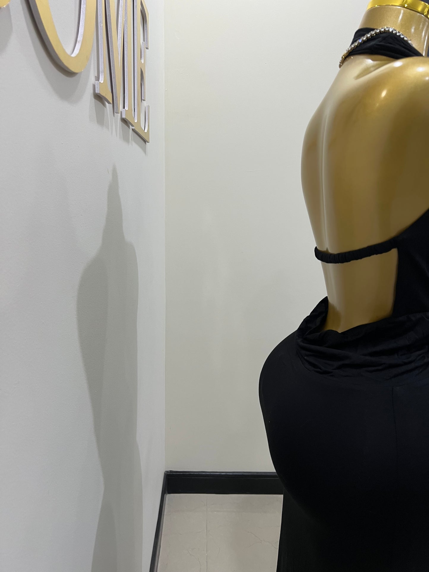 Deep Angle Dress (Black)