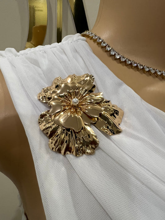 Flower Pearl Brooch (Gold)