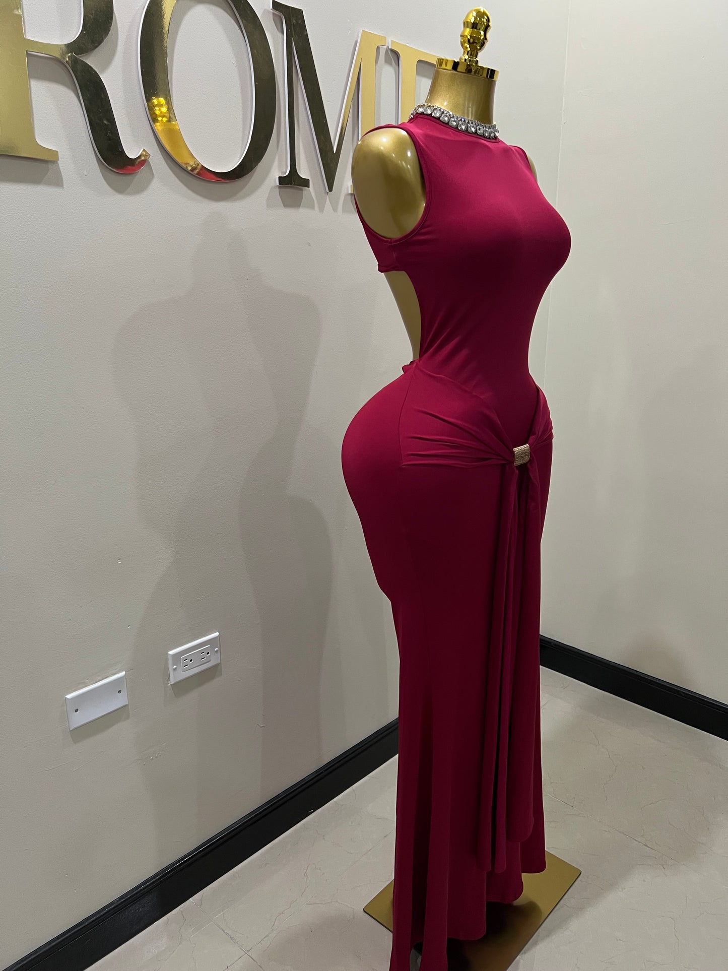 Hailey Backless Dress (Burgundy)