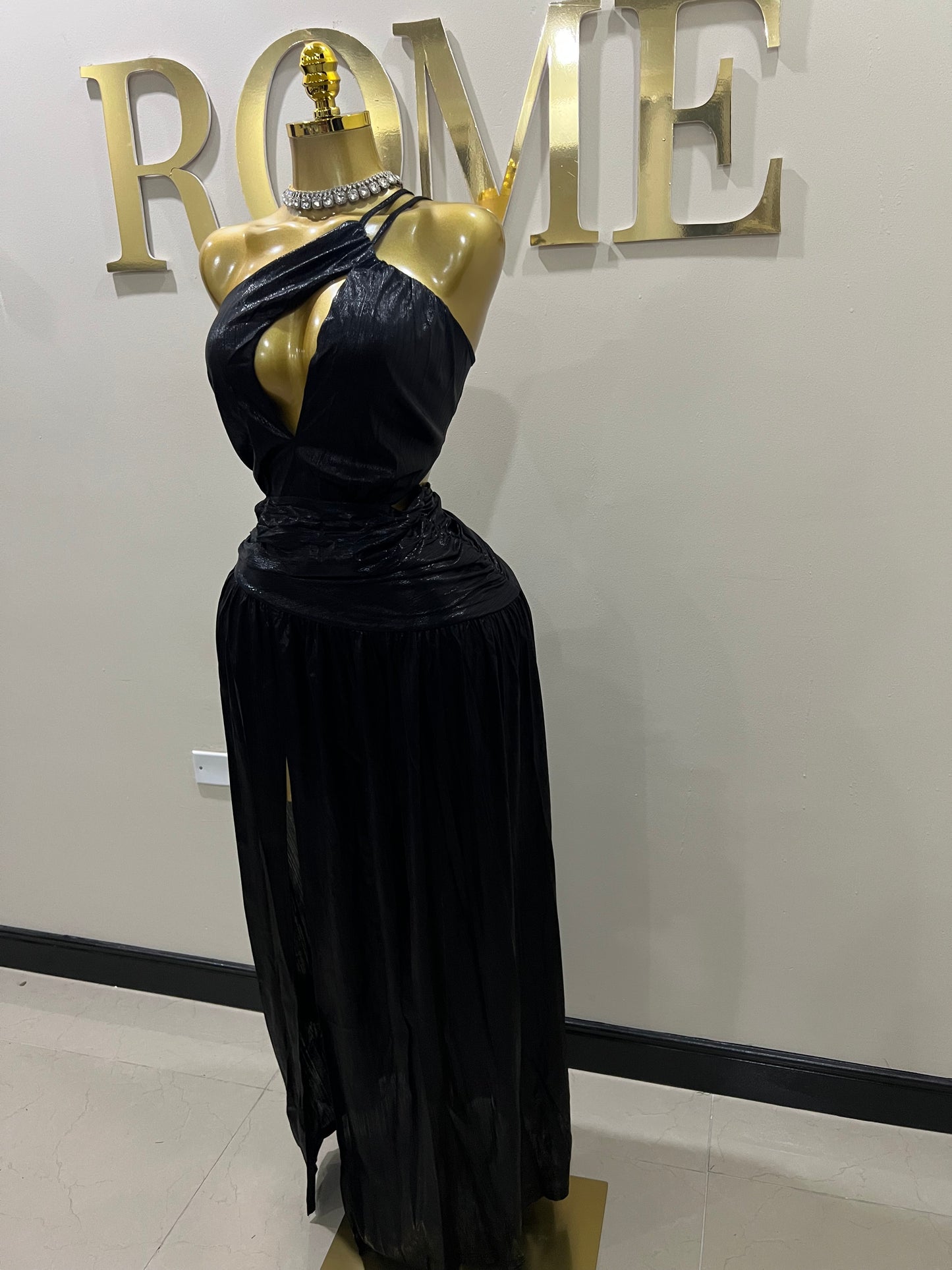 Sarah Giselle Dress (Black)