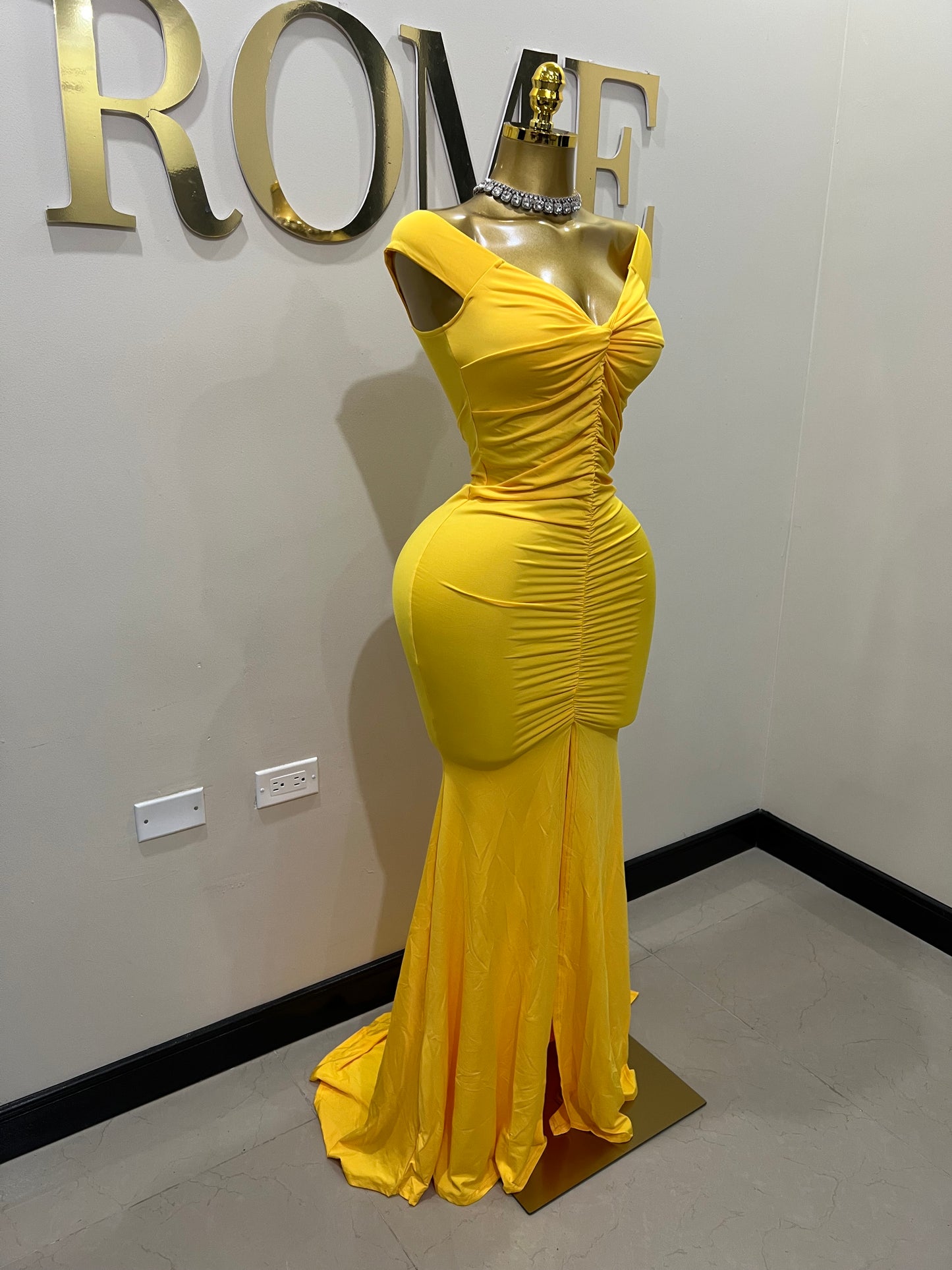 Kerry Elle Train Dress (Yellow)