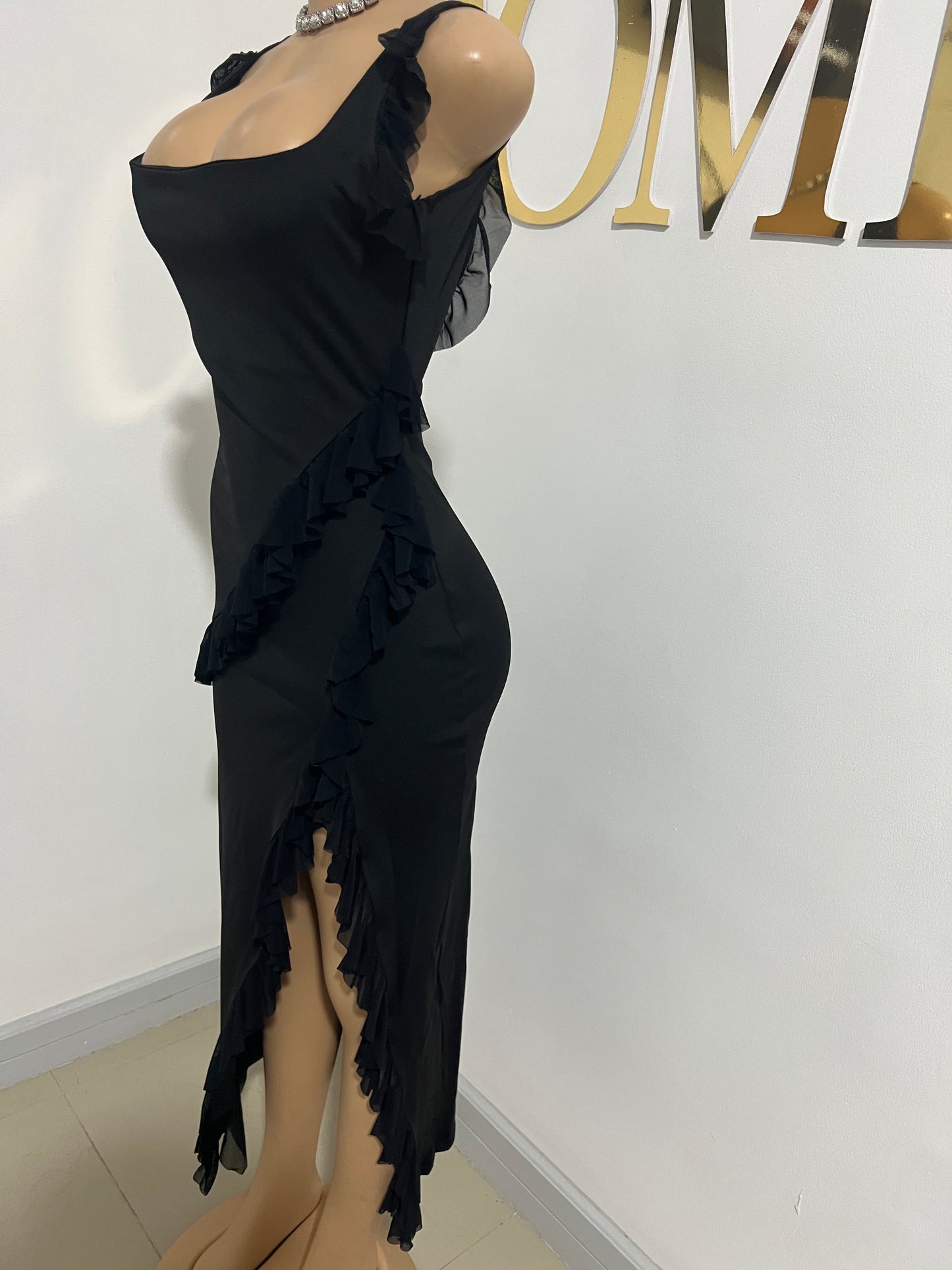 Celine Ruffle Dress (Black)