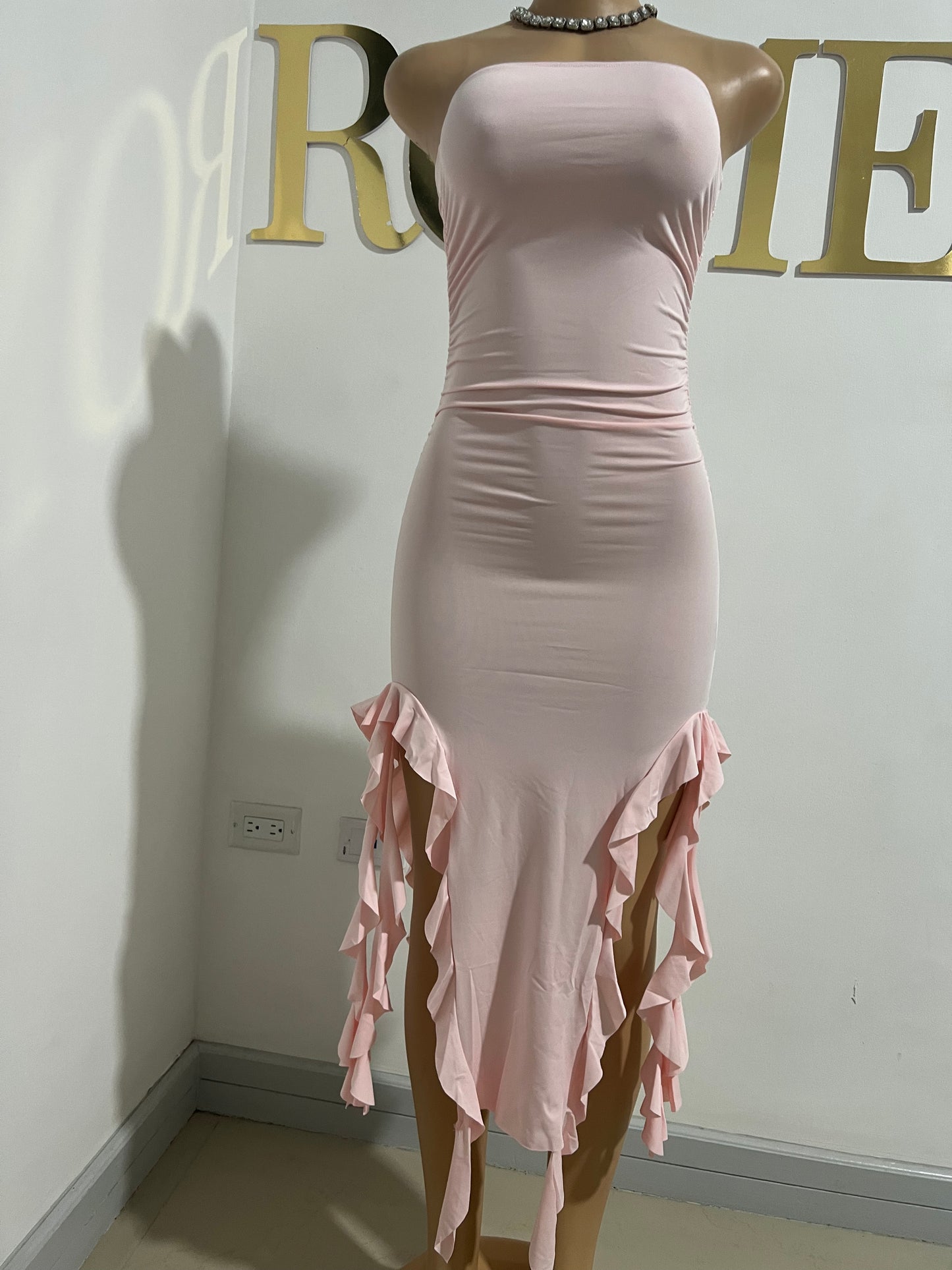 Nia Ruffle Dress (Light Pink)
