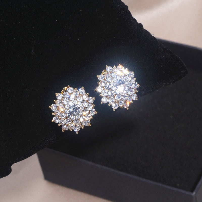 Bella Flower Crystal Knob Earrings (Gold)