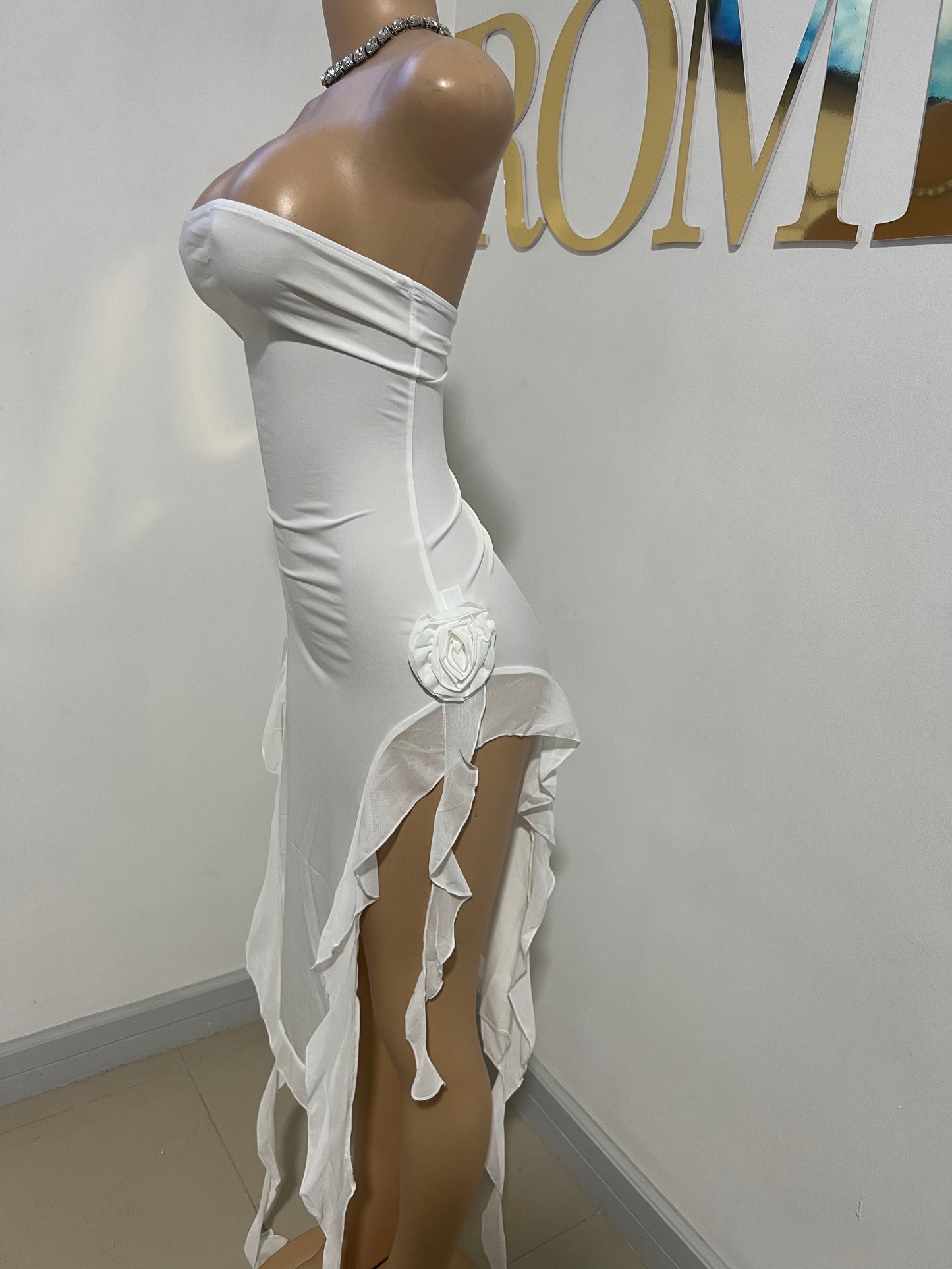 Rose Ruffle Dress (White)