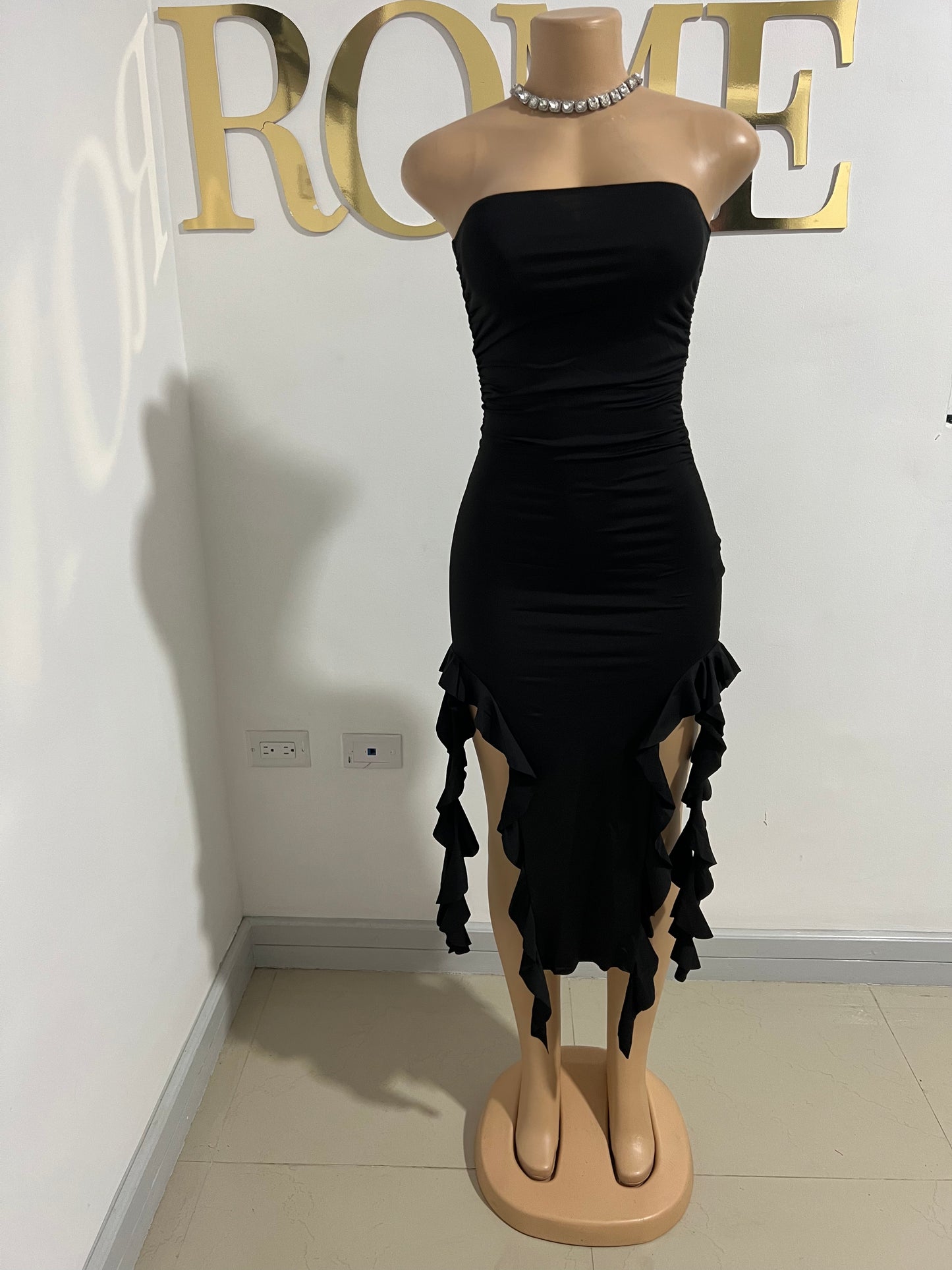 Nia Ruffle Dress (Black)