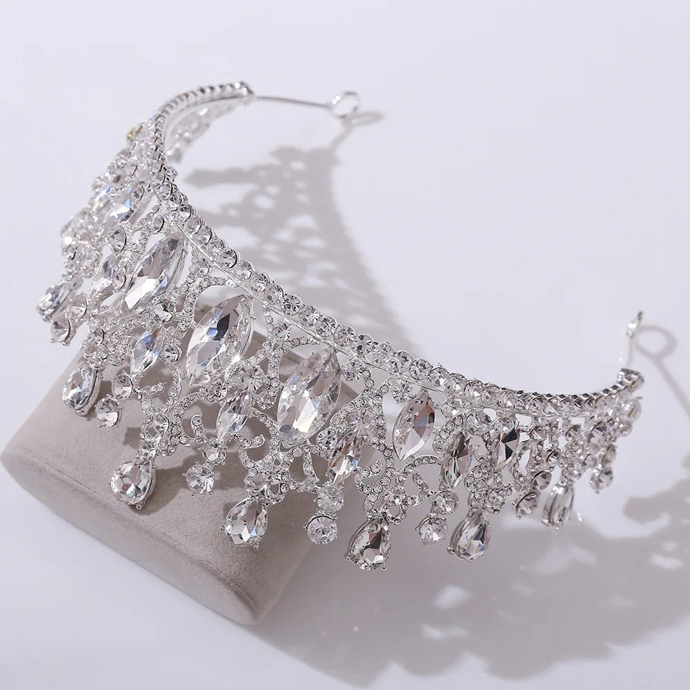 Tina Crystal Tiara Crown (Silver)