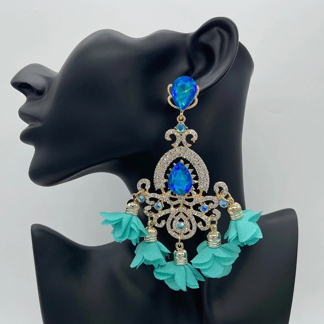 Prescilla Flower Earrings (Blue)