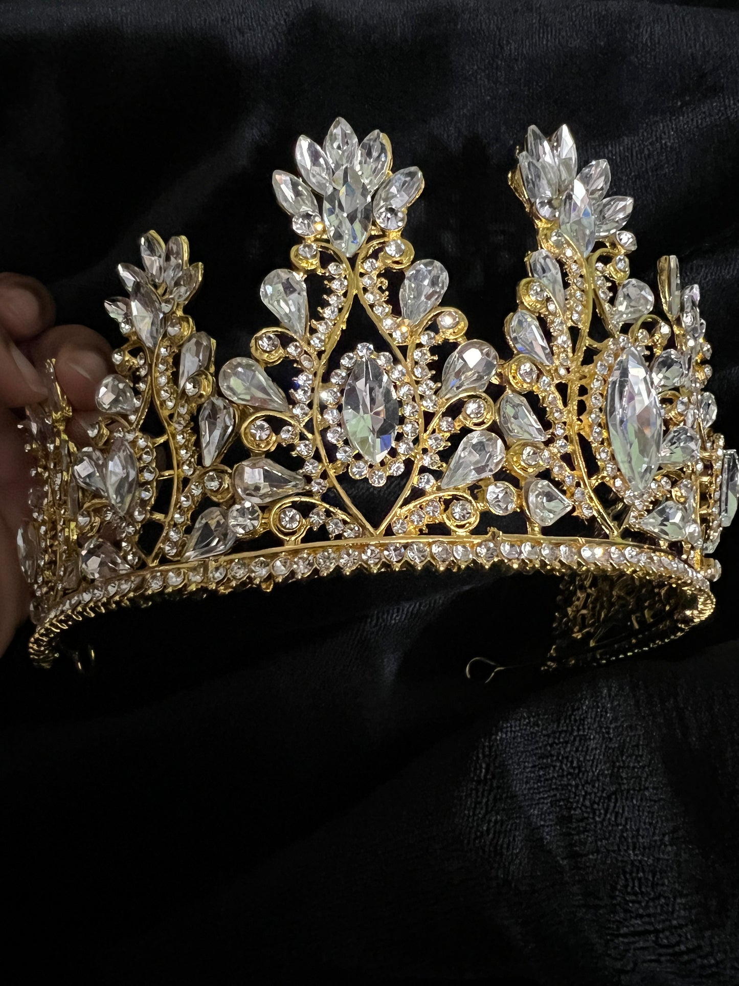 Crystal Tiara Crown D  (Gold)