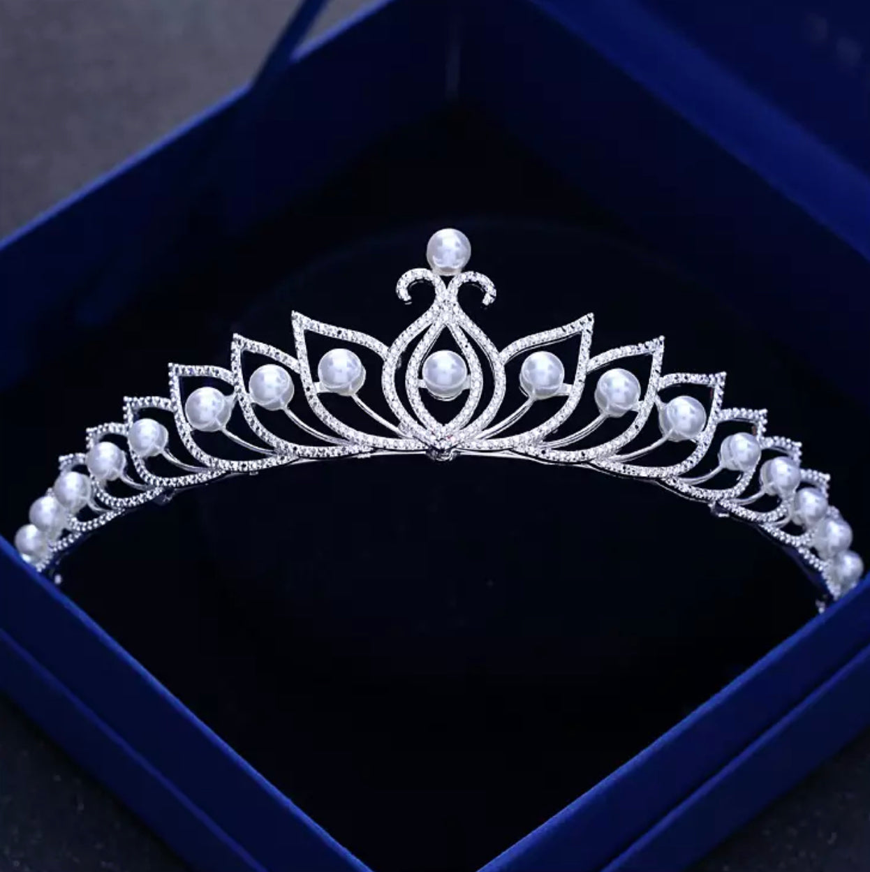 Pearl Crystal Tiara C